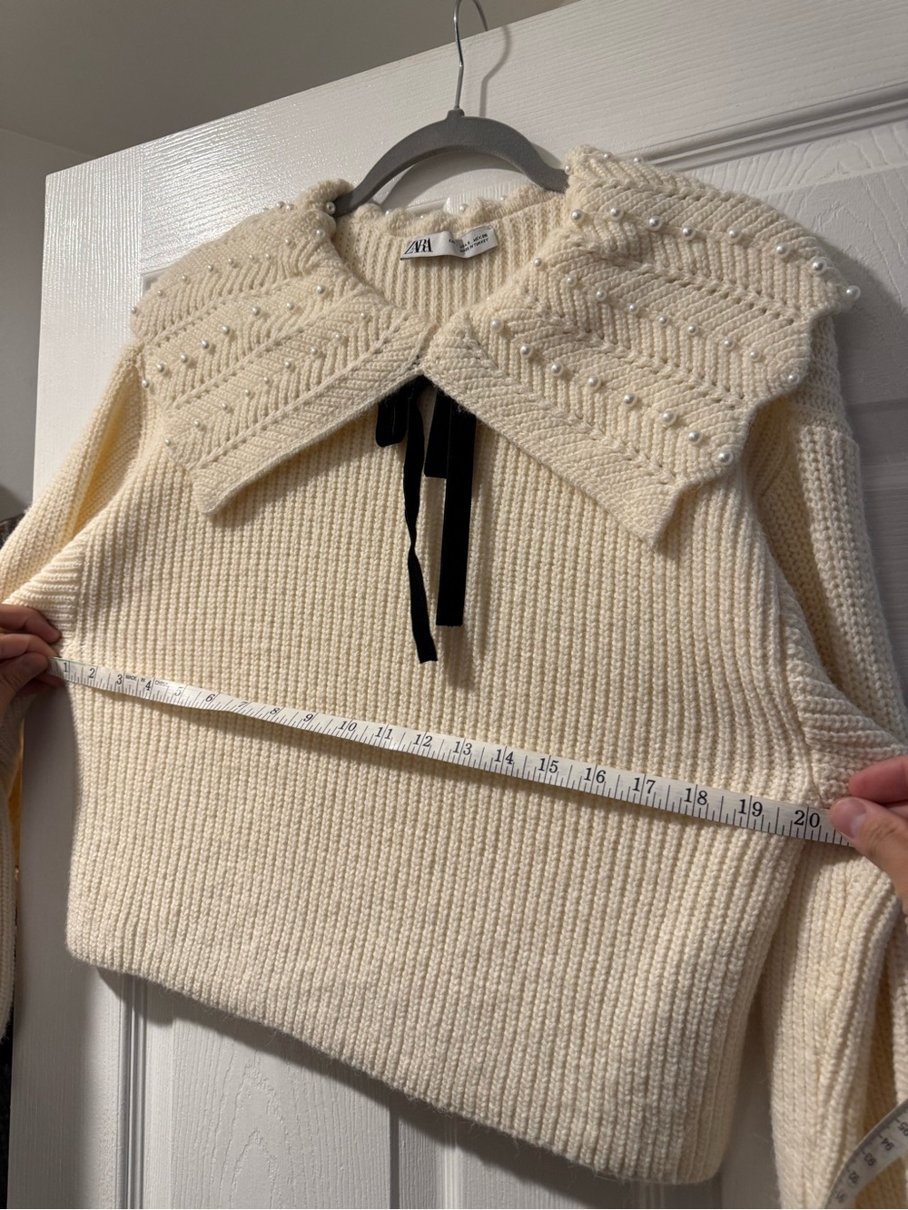 Zara Cream Knit Sweater with Pearl-Embellished Collar and Black Ribbon - Picture 2 of 5